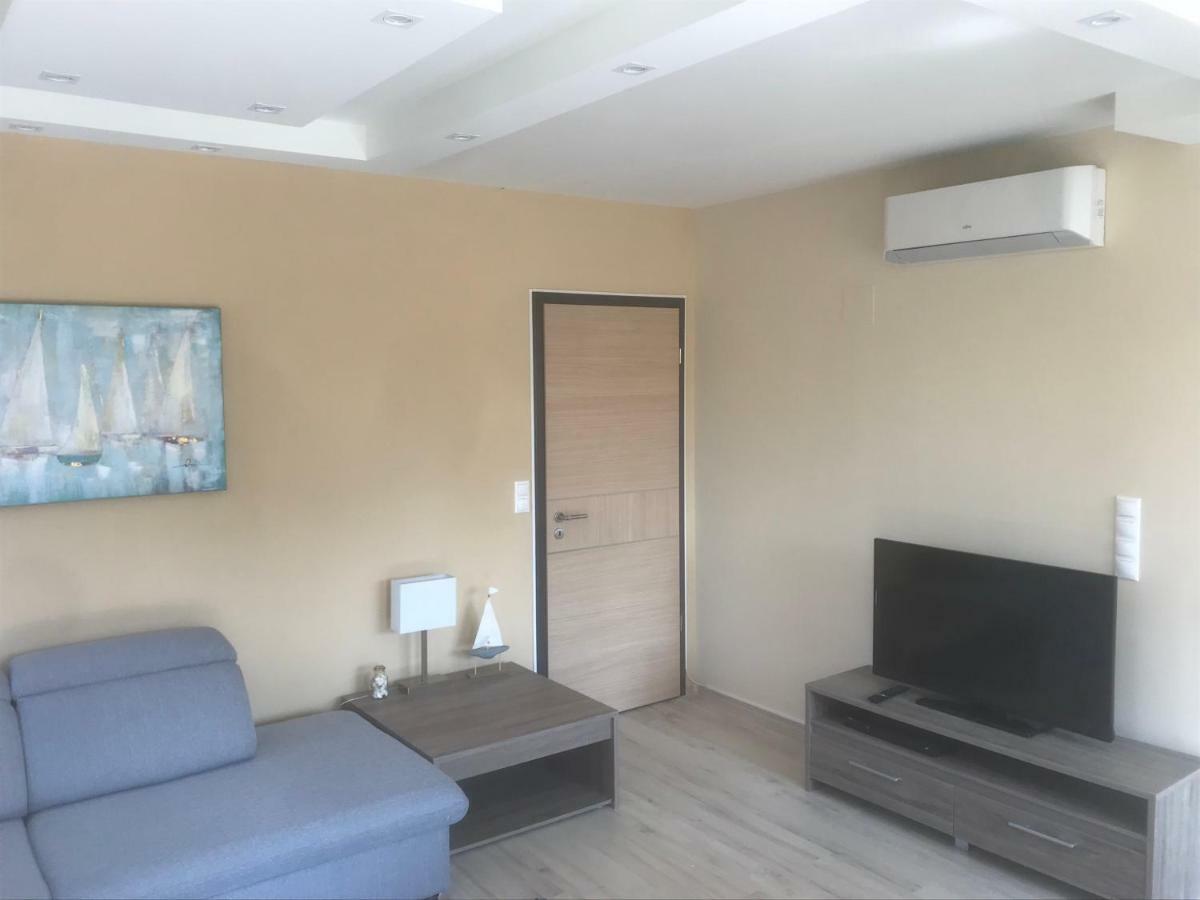 דירות באלאטונפורד Azur Apartman מראה חיצוני תמונה